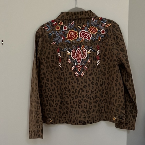 Karyn Seo Floral Embroidered Leopard Print Ayanna Statement Jacket - Picture 4 of 12